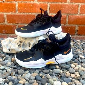 Nike Paul George Basketball Shoes